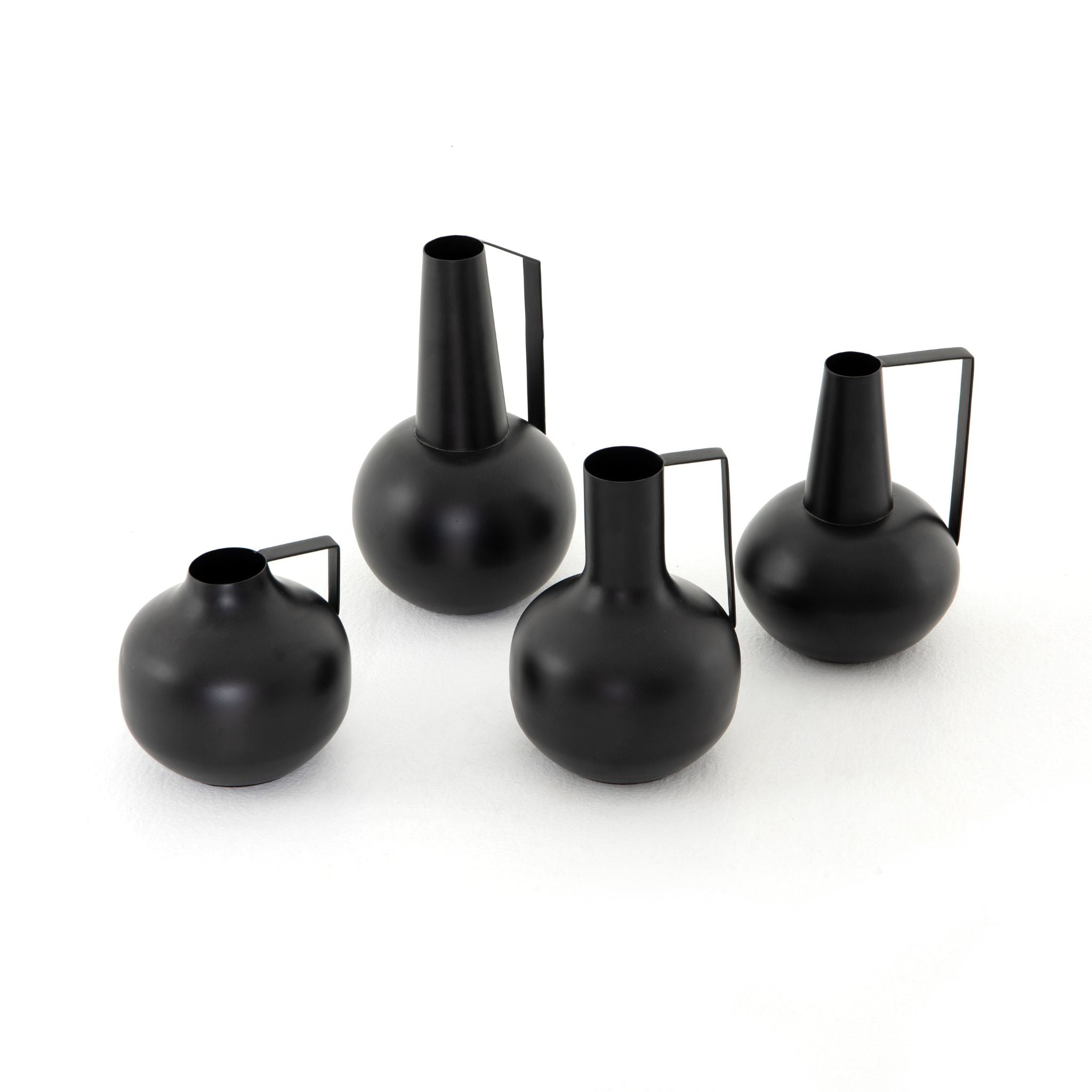 ALETA VASES - MATTE BLACK