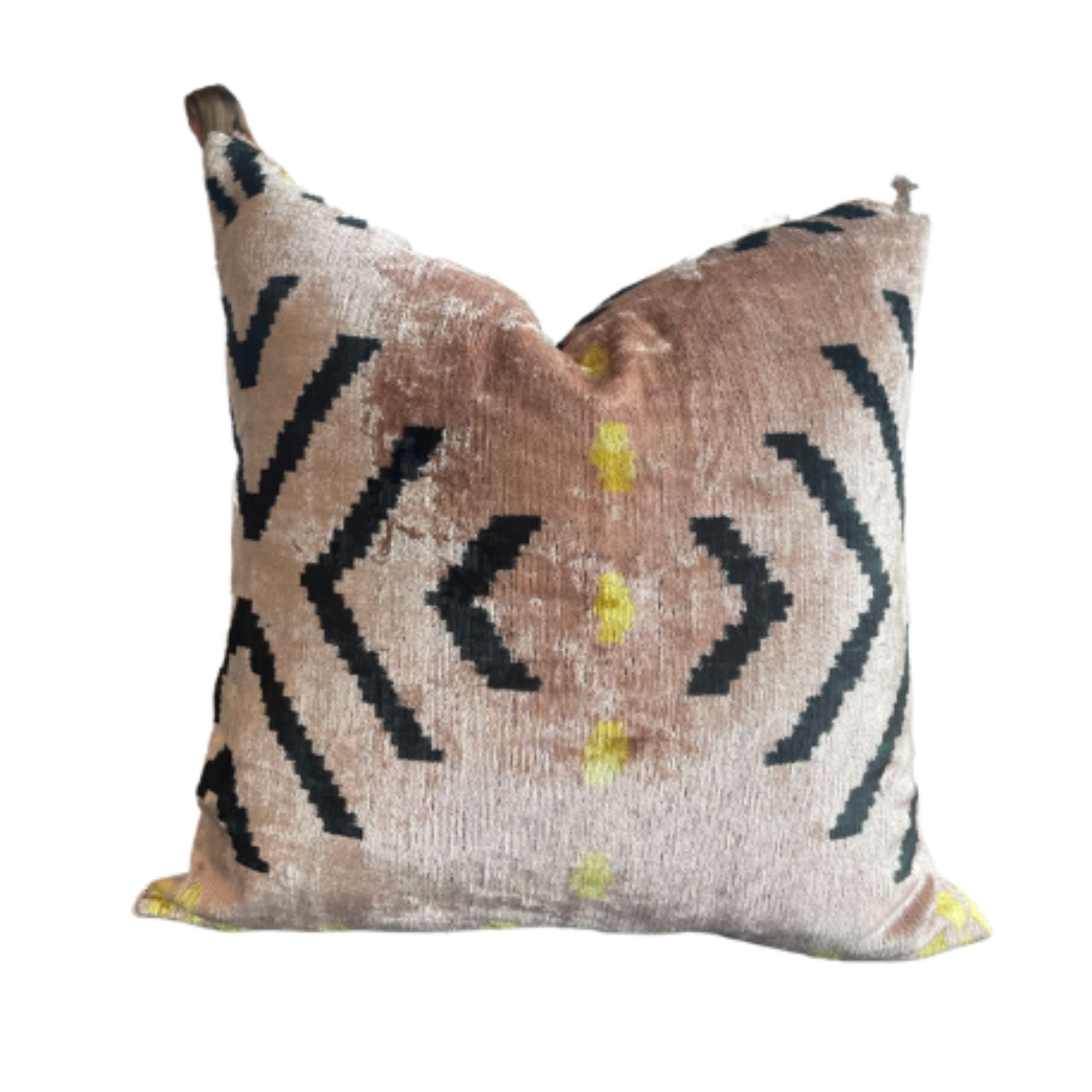 MENUCHAH THROW PILLOW - Simply Elevated Home Furnishings 